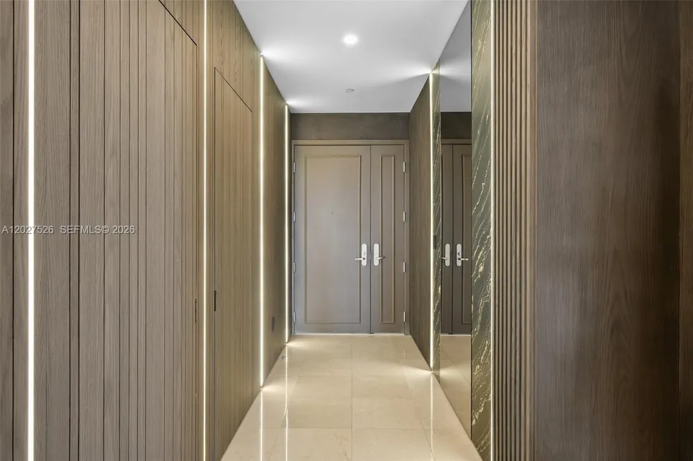 901 Brickell Key Blvd #3304 Miami, FL 33131