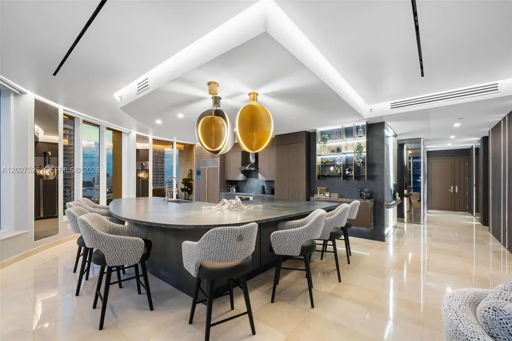 901 Brickell Key Blvd #3304 Miami, FL 33131