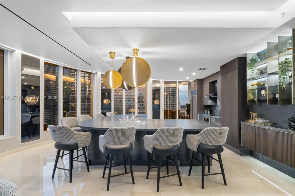 901 Brickell Key Blvd #3304 Miami, FL 33131