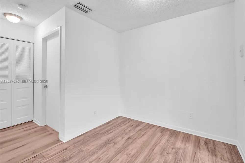 767 NW 104th Ave #203 Pembroke Pines, FL 33026