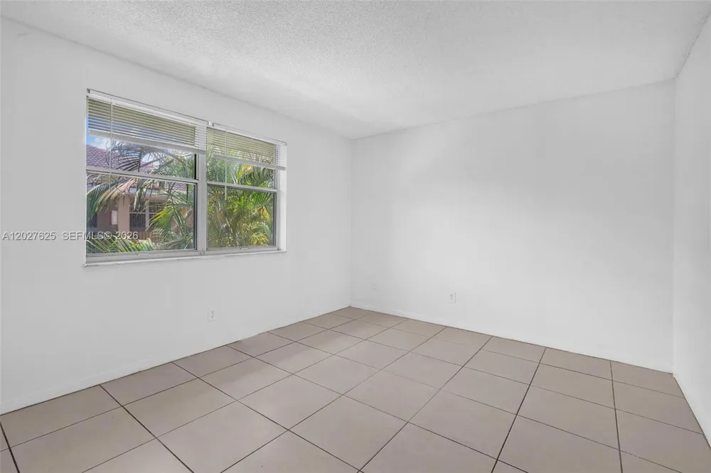 767 NW 104th Ave #203 Pembroke Pines, FL 33026