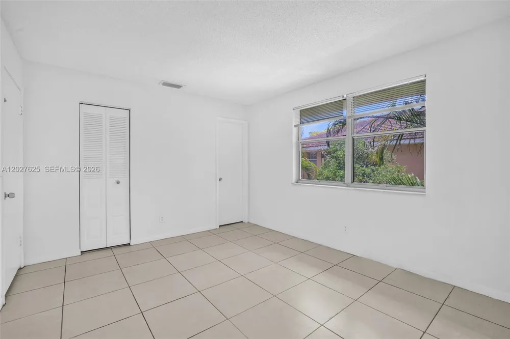 767 NW 104th Ave #203 Pembroke Pines, FL 33026