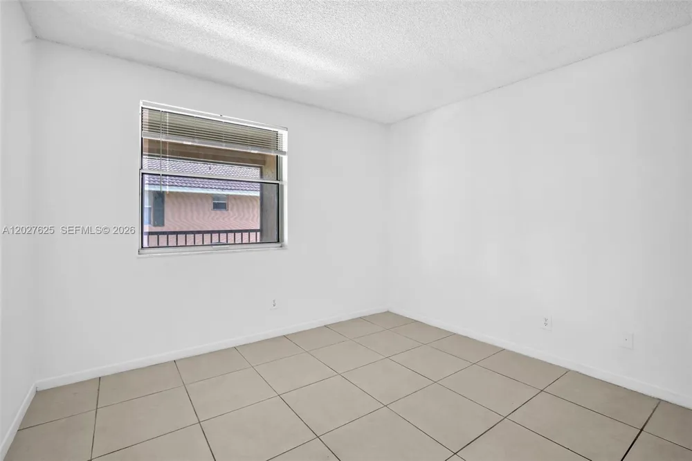 767 NW 104th Ave #203 Pembroke Pines, FL 33026