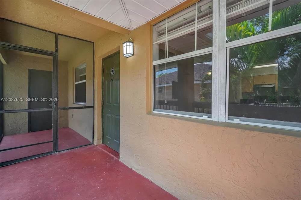 767 NW 104th Ave #203 Pembroke Pines, FL 33026