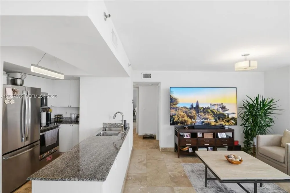 8911 Collins Ave #601 Surfside, FL 33154