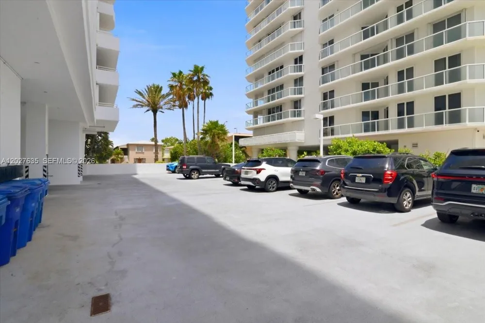 8911 Collins Ave #601 Surfside, FL 33154