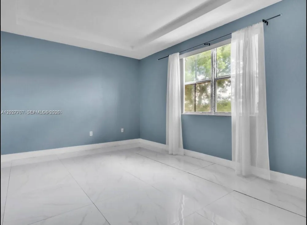 16628 SW 47th Ter Miami, FL 33185