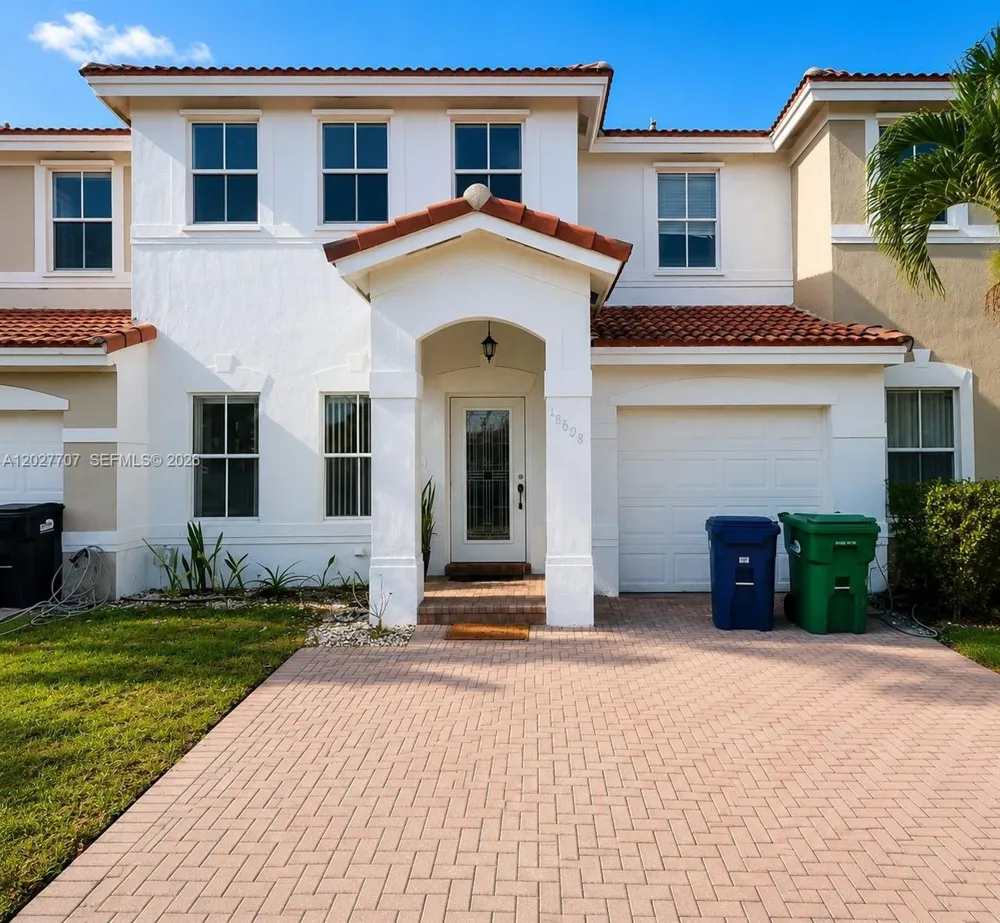 16628 SW 47th Ter Miami, FL 33185