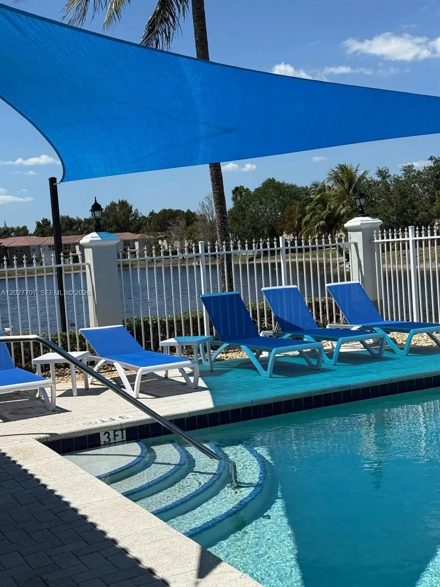 16628 SW 47th Ter Miami, FL 33185