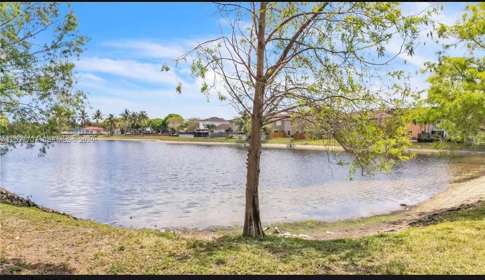 16628 SW 47th Ter Miami, FL 33185