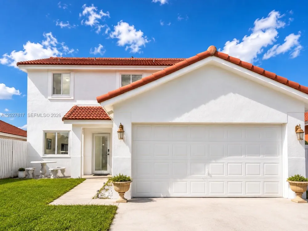 5343 NW 184th St Miami Gardens, FL 33055