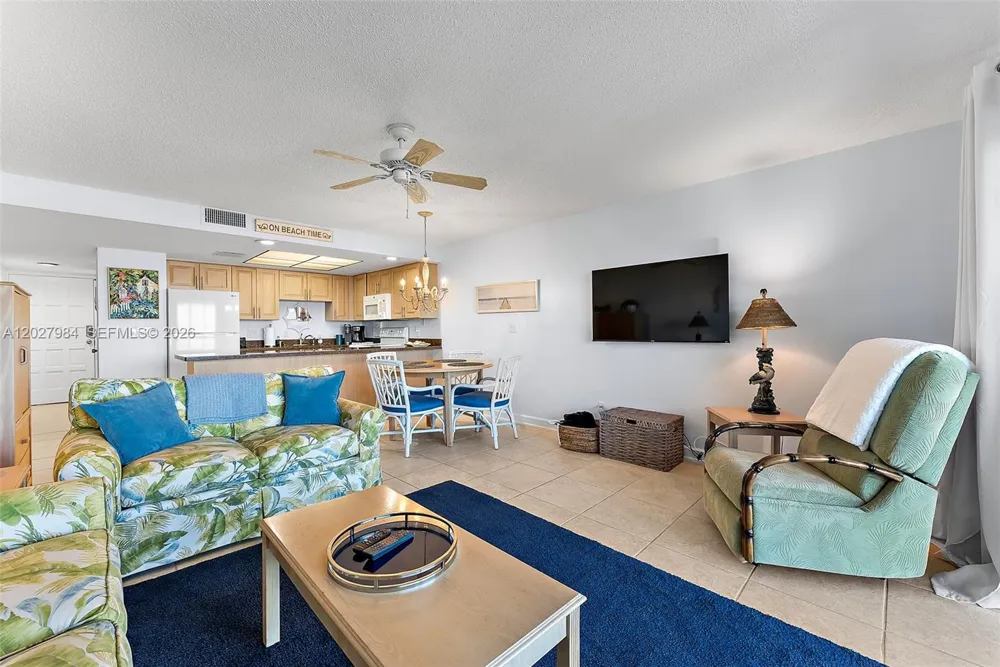 429 NE Tradewind Ln #305 Hutchinson Island, FL 34996