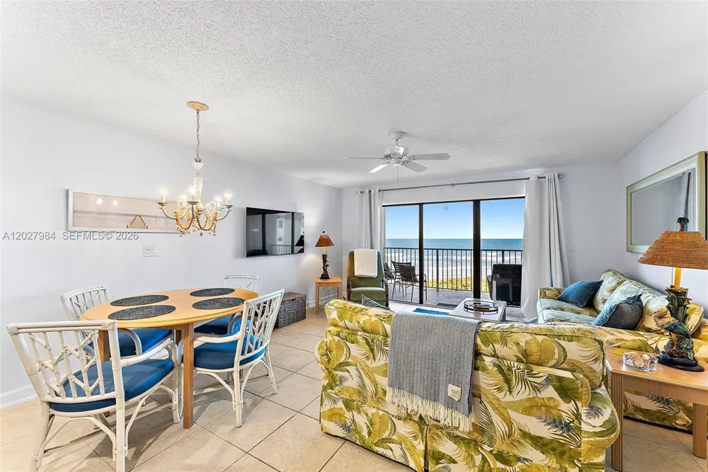429 NE Tradewind Ln #305 Hutchinson Island, FL 34996