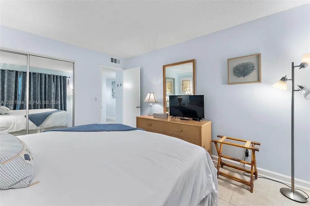 429 NE Tradewind Ln #305 Hutchinson Island, FL 34996