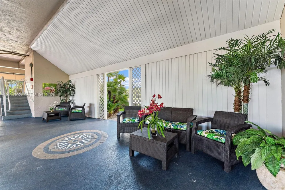 429 NE Tradewind Ln #305 Hutchinson Island, FL 34996