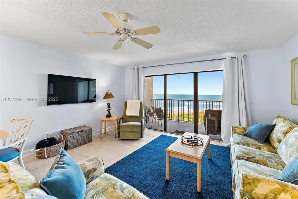 429 NE Tradewind Ln #305 Hutchinson Island, FL 34996