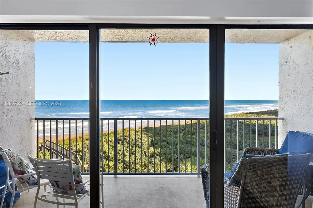 429 NE Tradewind Ln #305 Hutchinson Island, FL 34996