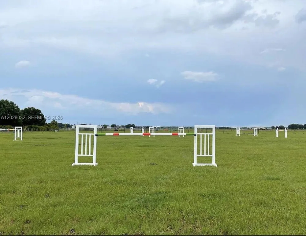 12245 NE 56th Ave Okeechobee, FL 34972