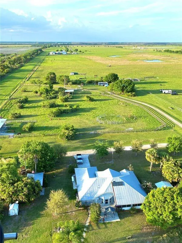 12245 NE 56th Ave Okeechobee, FL 34972