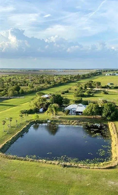 12245 NE 56th Ave Okeechobee, FL 34972