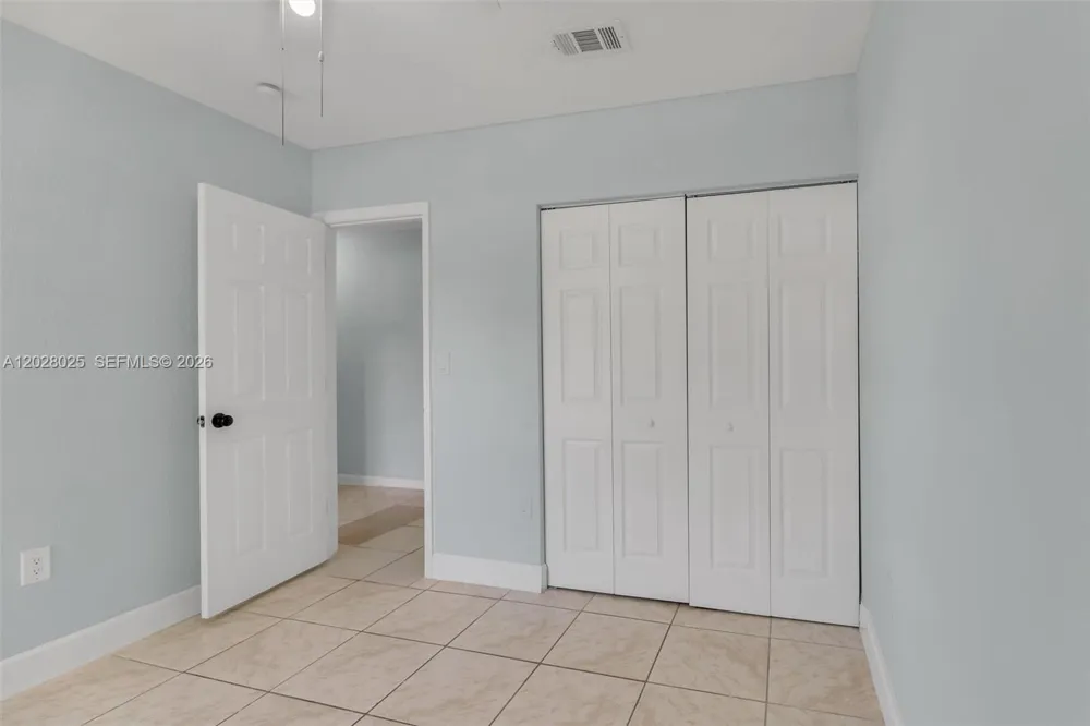 3793 NW 213th Ter Miami Gardens, FL 33055