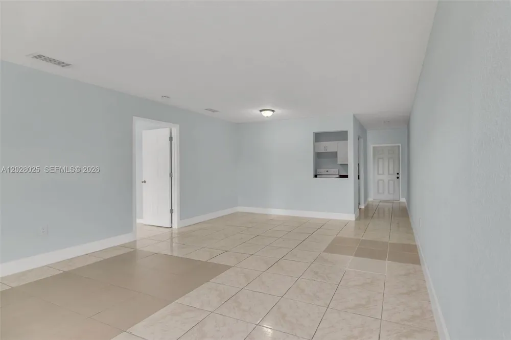 3793 NW 213th Ter Miami Gardens, FL 33055