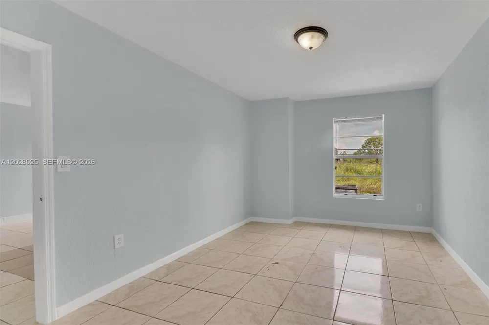 3793 NW 213th Ter Miami Gardens, FL 33055