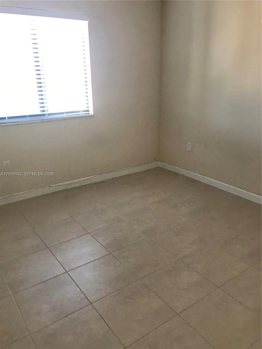 22541 SW 88th Pl #105-6 Cutler Bay, FL 33190