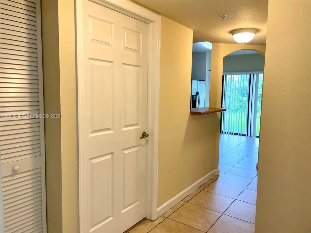 22541 SW 88th Pl #105-6 Cutler Bay, FL 33190