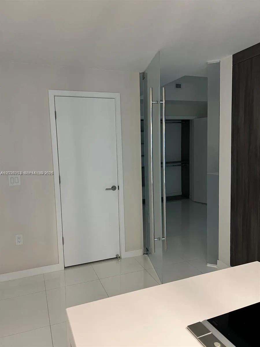 851 NE 1st Ave #4107 Miami, FL 33132
