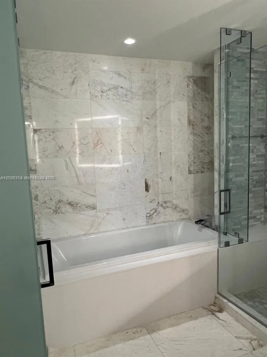 851 NE 1st Ave #4107 Miami, FL 33132