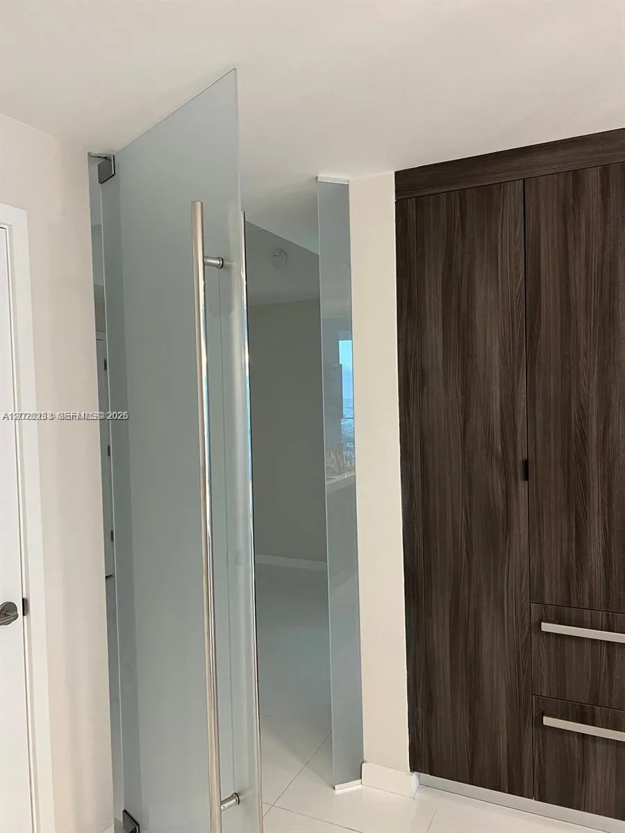 851 NE 1st Ave #4107 Miami, FL 33132