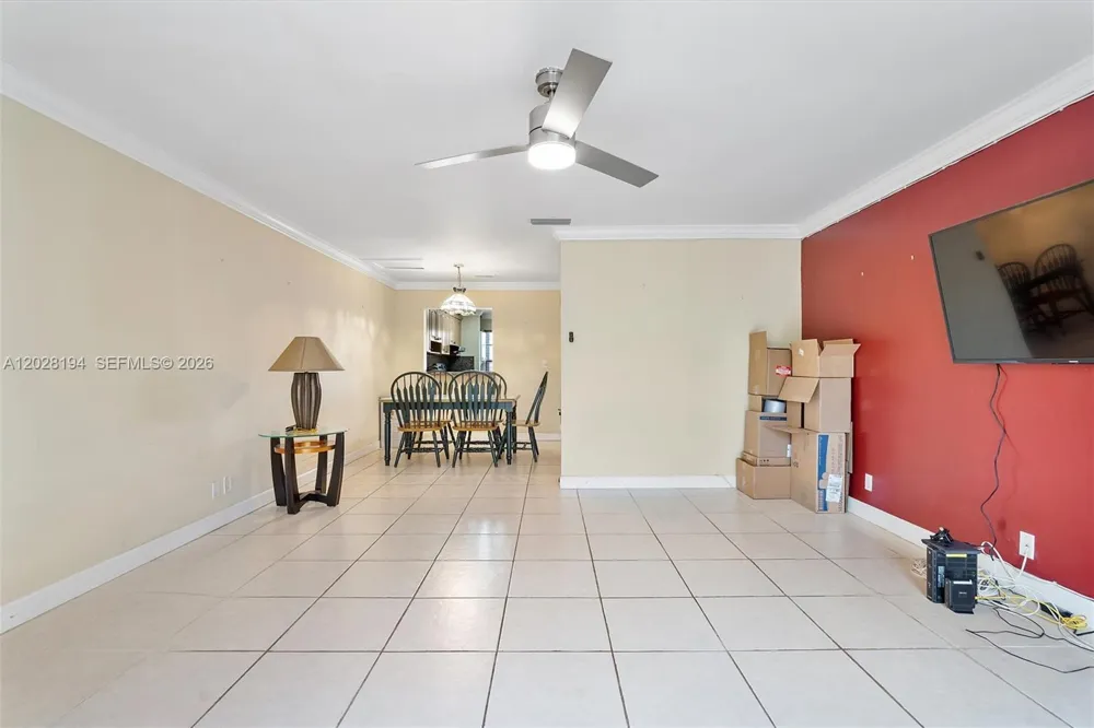 9942 NW 10th St #7 Pembroke Pines, FL 33024