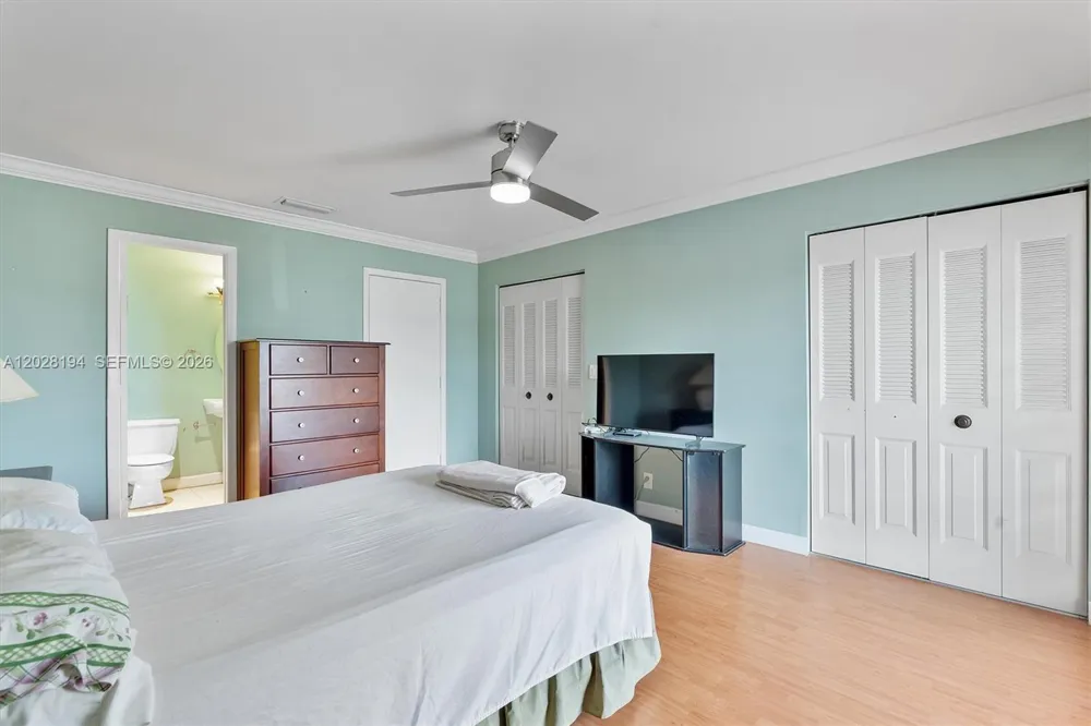 9942 NW 10th St #7 Pembroke Pines, FL 33024