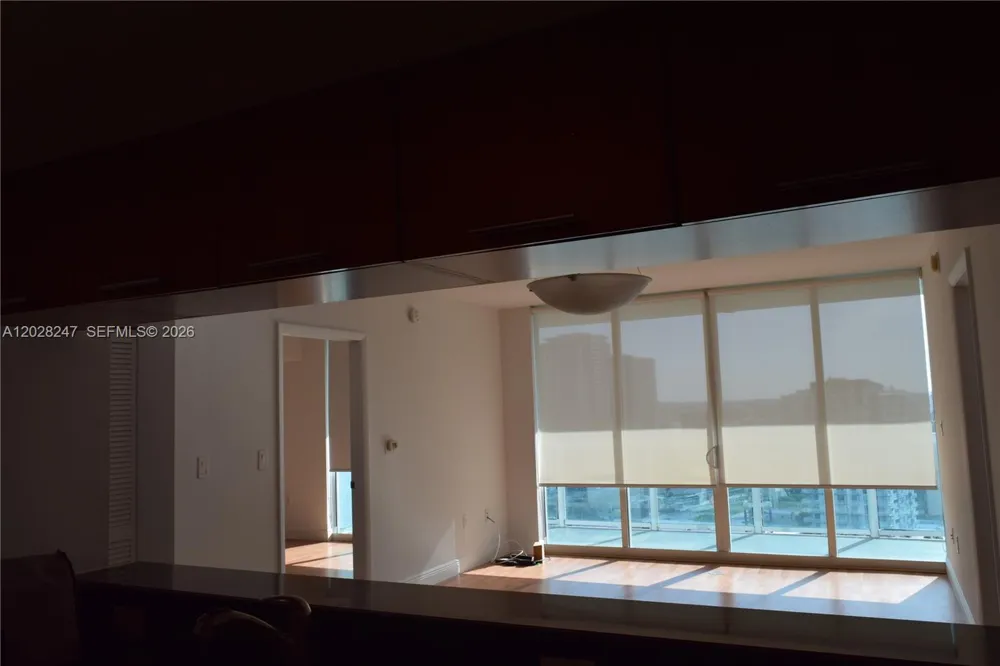 1800 Bayshore Dr #2310 Miami, FL 33132