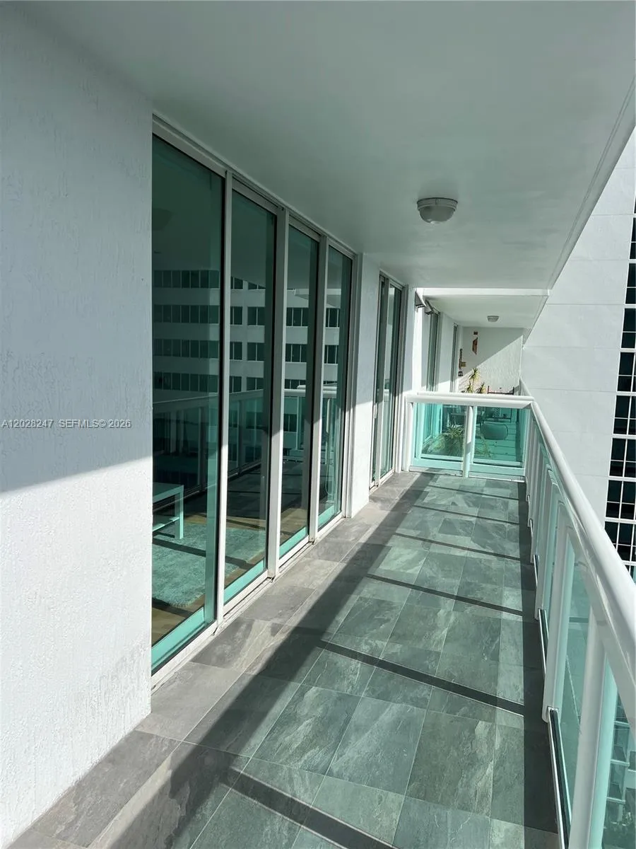1800 Bayshore Dr #2310 Miami, FL 33132