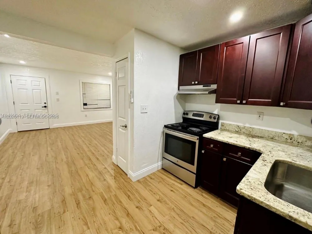 813 W Jefferson ST #5 Orlando, FL 32805