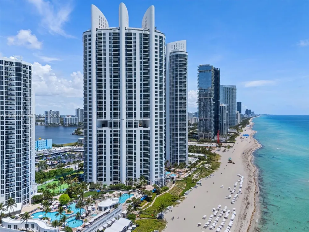 18101 Collins Ave #1904 Sunny Isles Beach, FL 33160