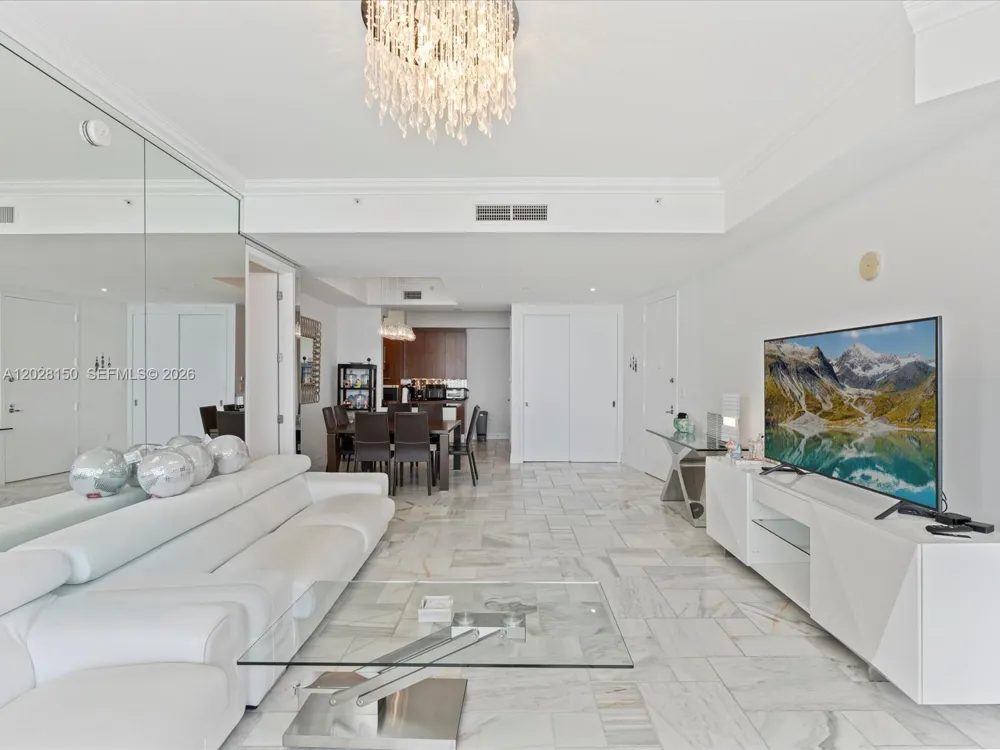 18101 Collins Ave #1904 Sunny Isles Beach, FL 33160