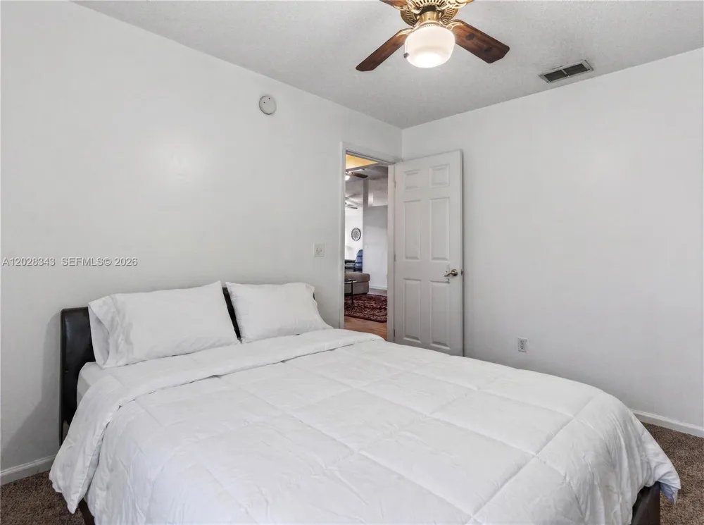 1641 spring oaks ln Jacksonville, FL 32221