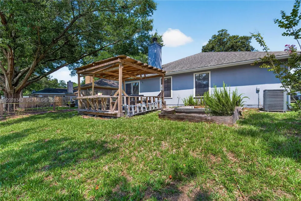 1641 spring oaks ln Jacksonville, FL 32221