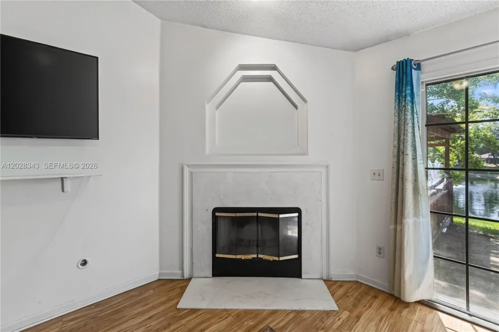 1641 spring oaks ln Jacksonville, FL 32221