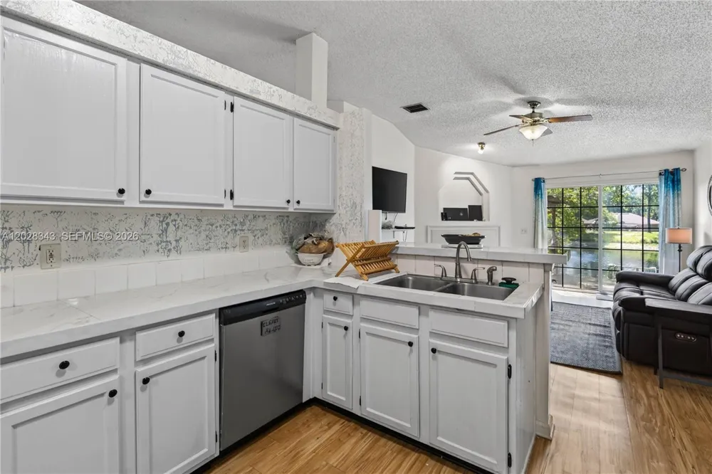1641 spring oaks ln Jacksonville, FL 32221