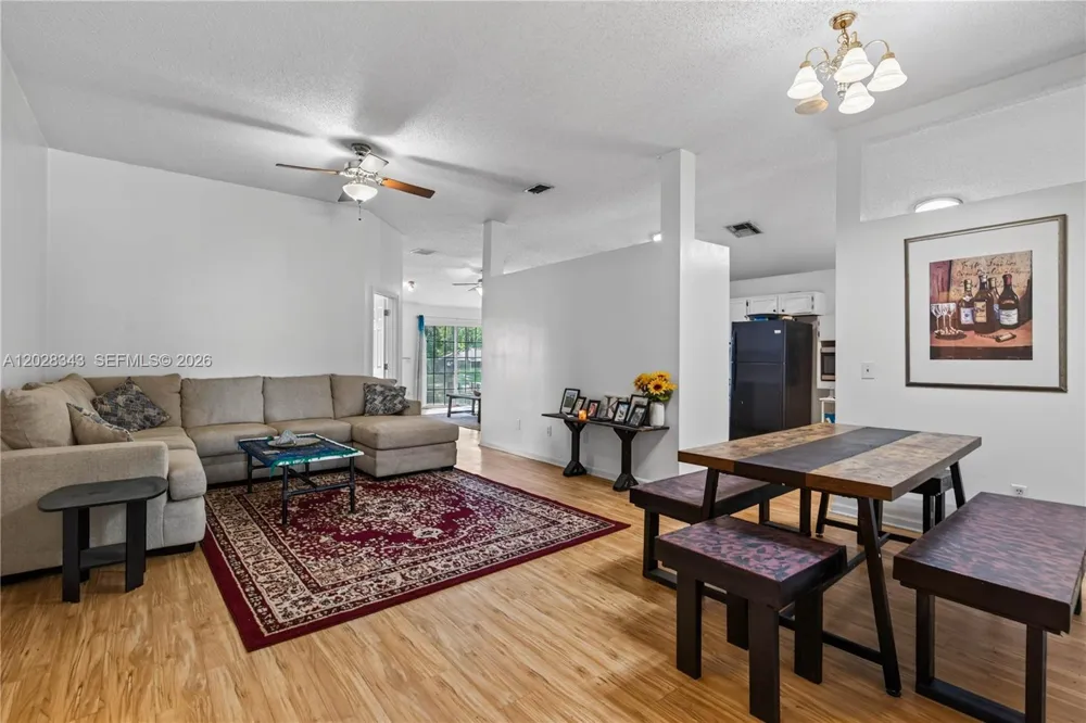 1641 spring oaks ln Jacksonville, FL 32221