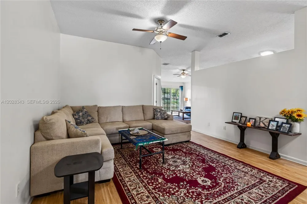 1641 spring oaks ln Jacksonville, FL 32221