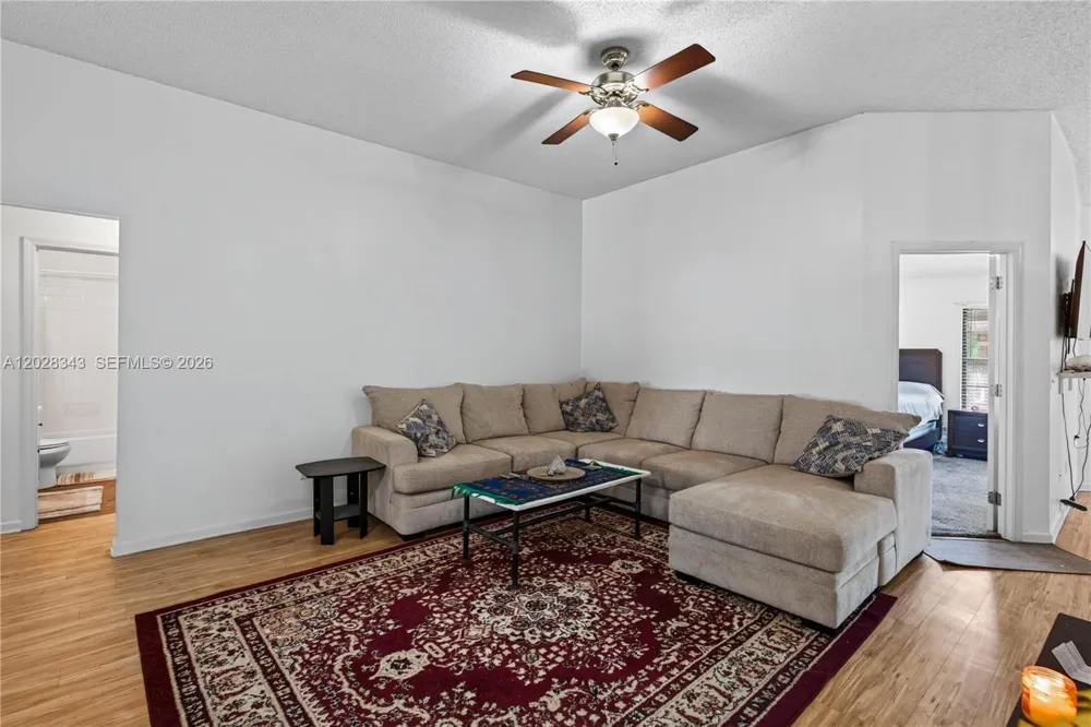 1641 spring oaks ln Jacksonville, FL 32221
