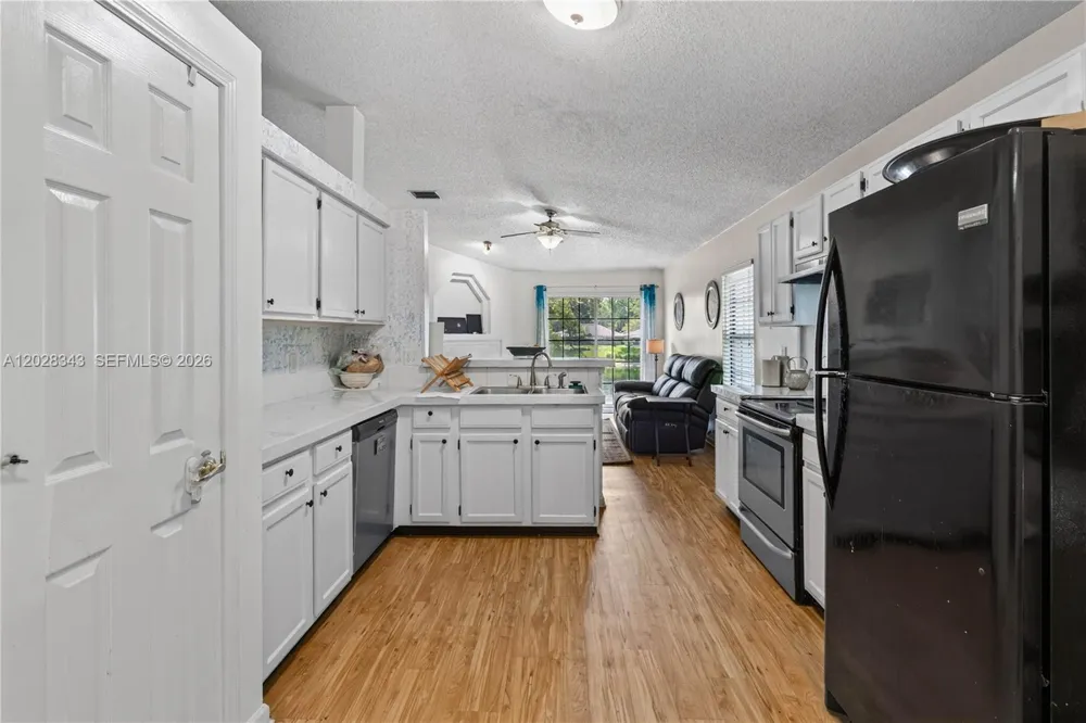1641 spring oaks ln Jacksonville, FL 32221