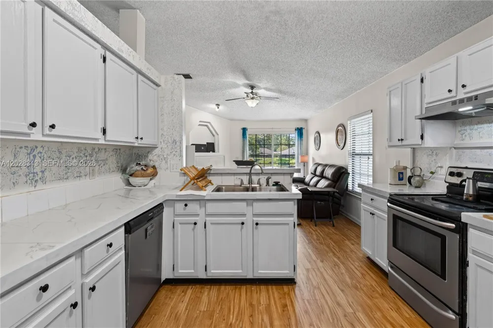 1641 spring oaks ln Jacksonville, FL 32221