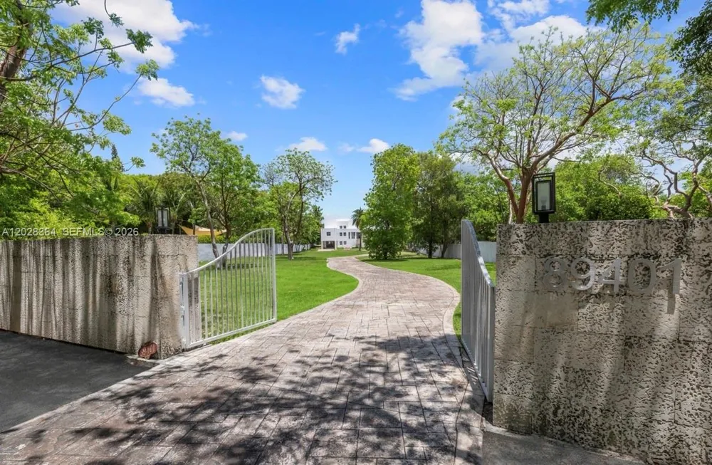89401 Old Highway Plantation Key, FL 33070