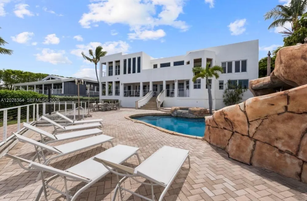 89401 Old Highway Plantation Key, FL 33070